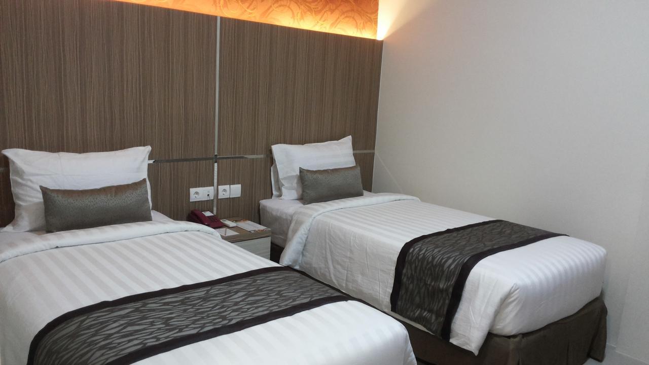 Amadeo Hotel Duri Exterior photo